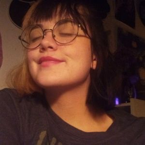 Meet your Posher, Zoe